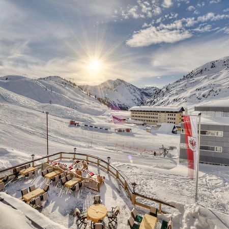 Hotel Arlberghoehe St. Christoph am Arlberg Dış mekan fotoğraf