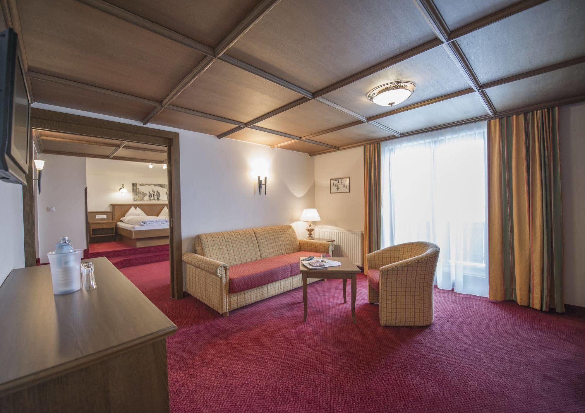 Hotel Arlberghoehe St. Christoph am Arlberg Dış mekan fotoğraf